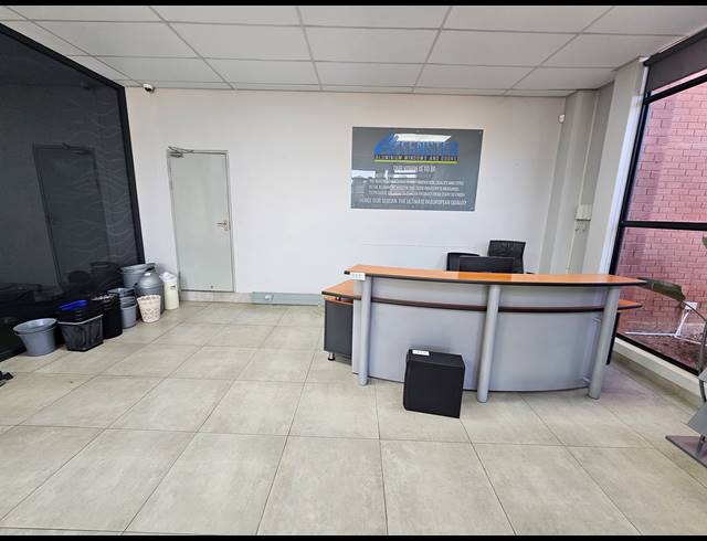 5,002M² FACTORY TO LET IN COSMO BUSINESS PARK